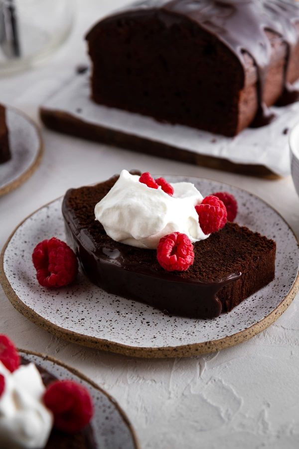 CHOCOLATE POUND CAKE